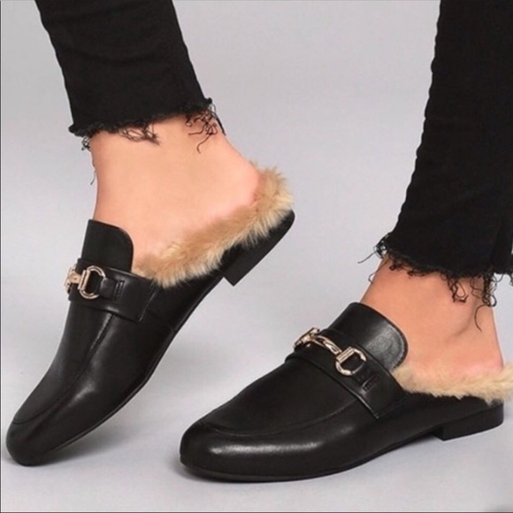 khloe black leather mule